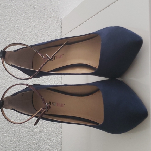 Just Fab Navy Blue and snake skin purple Heels - Picture 2 of 4